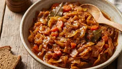 Como preparar uma couve refogada verdadeiramente saborosa: dicas do chef